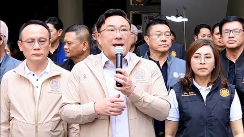 “จุลพันธ์” Kick Off ส่งคาราวานช่างศูนย์ “ซ่อม สร้าง สุข” บรรเทา-ฟื้นฟูความเสียหายเมืองกรุง 