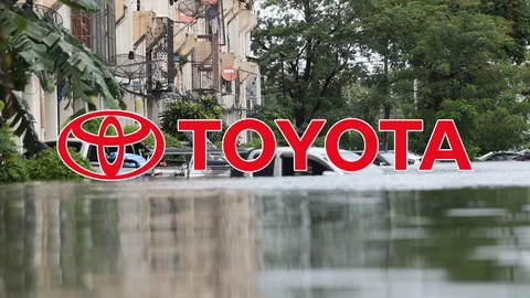 Toyota ช่วยลูกค้าน้ำท่วม ลดค่าอะไหล่ พร้อมข้อเสนอซื้อรถใหม่ดาวน์ 0% ไม่ต้องใช้ผู้ค้ำ