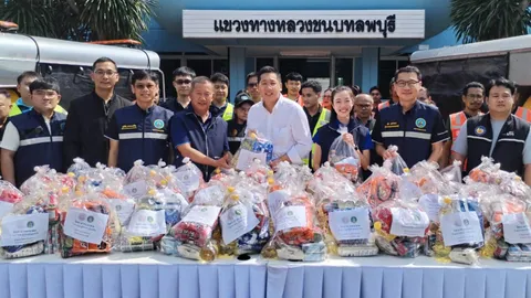 “ภัทรพงศ์” ลุยช่วยชาวลพบุรี-ปทุมธานี ถูกน้ำท่วม ชาวบ้านลั่นขอบคุณที่มาเป็นคนแรก