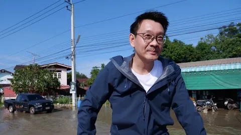 “วีระยุทธ” หวด “อนุทิน” เลือกไปวันเกิด “เนวิน” ทั้งที่น้ำท่วมหลายจังหวัด