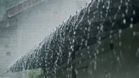ฝนชุดใหม่ต่อคิวแล้ว อุตุฯ ประกาศฉบับที่ 1 เตือนฝนหนักถึงหนักมาก ช่วง 9-13 ต.ค.