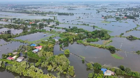 หักอธิบดีปภ. มท.3 ขอโทษ คลองจั่นได้แน่ “อนุทิน” ซัดยื้อโอน ทำเงินเยียวยาล่าช้า
