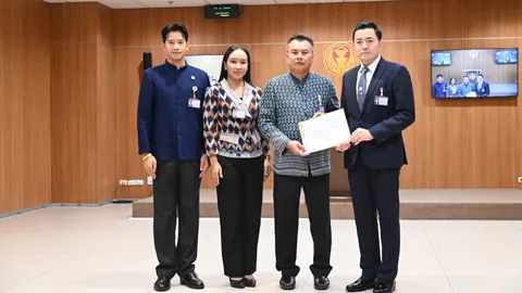สส.สกลนคร ยื่นกมธ.อุตสาหกรรม เร่งตรวจสอบปมสำรวจแร่โปแตสกว่า 5.6 แสนไร่ หวั่นกระทบเกษตร–สิ่งแวดล้อม
