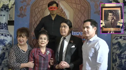 เพชรา เชาวราษฏร์ และแฟนคลับร่วมงานรำลึก ครบรอบ 56 ปี มิตร ชัยบัญชา 