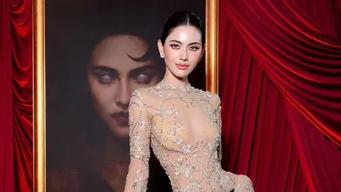 เสิร์ฟลุคสวยหรูดูแพง "ใหม่ ดาวิกา" มั่นใจไม้เรียวไม่สั่น ไม่ได้แต่งโป๊ แฮปปี้ “เต๋อ” ตามกลับบ้าน