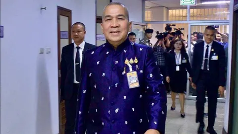 “รุทธพล”ขอดูคำร้อง “ทักษิณ” ขอนิรโทษกรรมทางการเมืองเข้าเกณฑ์หรือไม่