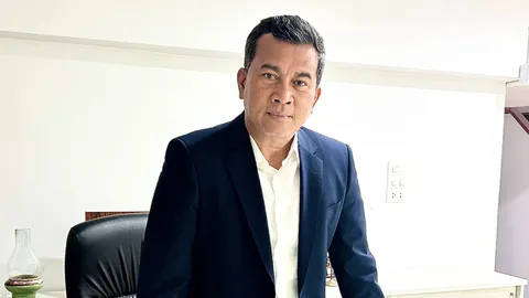 “เชาว์” ซัด “ทักษิณ” ไม่สำนึกยังคิดล้างผิด เตือนกรรมการฯ นิรโทษขัดกฎหมายเสี่ยงคุก