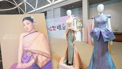มหาดไทยเปิดตัว "นารีรัตน์หัตถศิลป์" สมุดภาพประวัติศาสตร์เฉลิมพระเกียรติ 40 พรรษา