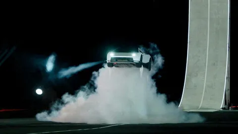 Tesla ปลุกกระแส Roadster ใหม่ ลุ้นระบบขับดัน SpaceX ช่วยรถลอยเหนือพื้น