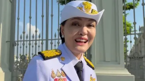 “ศุภจี” ขอบคุณ “อนุทิน” สยบข่าวถูกปรับพ้น ครม. ลั่นพร้อมทำงานทุกวัน