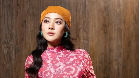เดบิวต์ศิลปิน “ทับทิม อัญรินทร์” สานฝัน ใส่ความเป็น “ไทย”