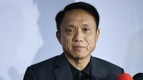 แฉส่วยเว็บพนัน "ศิริโชค" โยงโบนัส สส. 4 แสน ลูกพิพัฒน์โต้วุ่นพันบ่อน