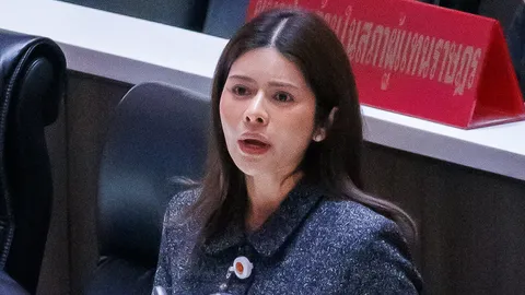 พรรคประชาชน ปูด ภูมิใจไทย แย่งเก้าอี้วุ่น เย้ยมีไส้ศึก ส่งข้อมูลซักฟอก