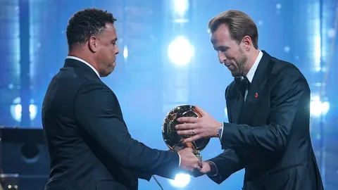 ชมภาพชุด "แฮร์รี่ เคน" สรุปผลงานก่อนคว้ารางวัลบัลลงดอร์ 2026 ชนะ "เอ็มบัปเป้-ยามาล"