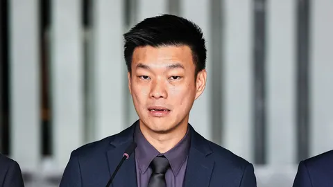 “ณัฐพงษ์” ขู่ลากซักฟอก ยิ่งได้ข้อมูลแน่น “กล้าธรรม” แจมด้วยถล่ม 2 ชั่วโมง