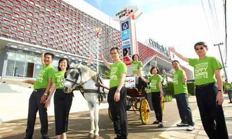 เซ็นทรัลบุกเมืองรถม้า-ชามไก่