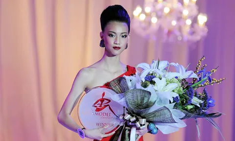 ‘วริศรา ยู’ สาวน้อยวัย 15  ซิวตำแหน่งไทยซุปเปอร์โมเดล 2012