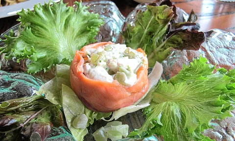 สลัดปูองุ่นเขียว