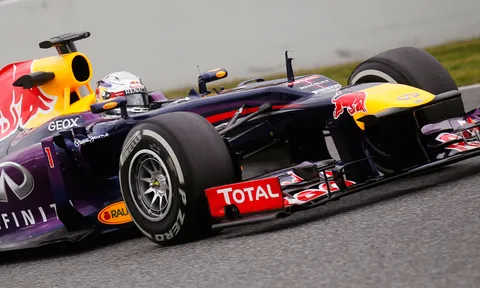 โดนใจหนุ่มสาวนักซิ่ง