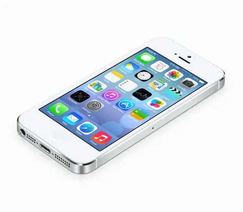 iOS 7 ปรับโฉมครั้งใหญ่ในรอบ 7 ปี