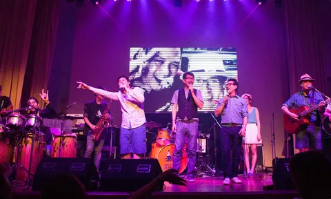 ที่สุดแห่งคอนเสิร์ต ร้อง เล่น เต้น เล่า สินเจริญปาร์ตี้ ตอน สามมันส์ประจำบ้าน