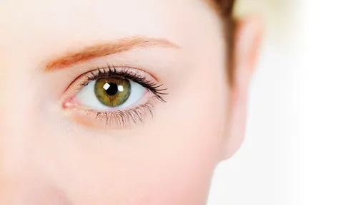 ผ่าตัดแผลเล็ก คืนดวงตาชัดใส มองเห็นทุกระยะ