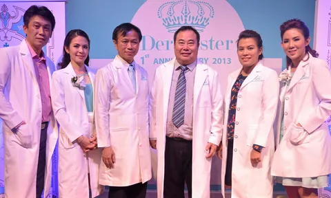 เดอมาสเตอร์ ฉลอง 1 ปี อัพเดท เทรนด์ความงาม