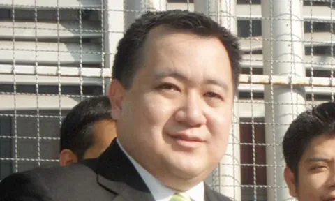 สภากทม.อนุมัติโบนัสขรก. "แมน เจริญวัลย์" นั่งรอง ปธ.สภา-ส.ก.จี้ผู้ว่าฯรับมือปิด กทม.