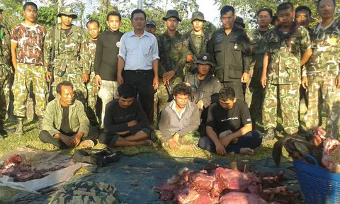 รวบพรานมือดี ลอบชำแหละซากสัตว์ กลางป่าจันทบุรี