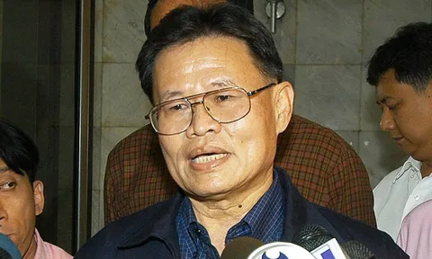 ลอบปาบึมถล่มบ้าน 'อิสสระ สมชัย'