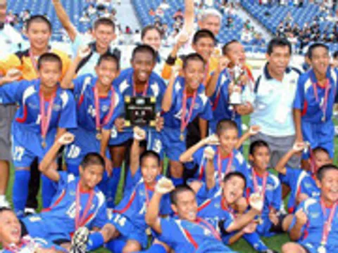 สร้างบอลเด็ก