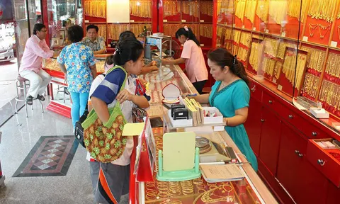 ทองขึ้นบาทละ 200! รูปพรรณขายออกแตะ 20,000 บ.