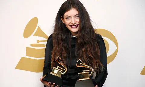 นักร้องน้องใหม่คว้ารางวัลแกรมมี่