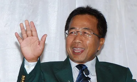 ปาบึมขู่บ้าน'สำราญ รอดเพชร'