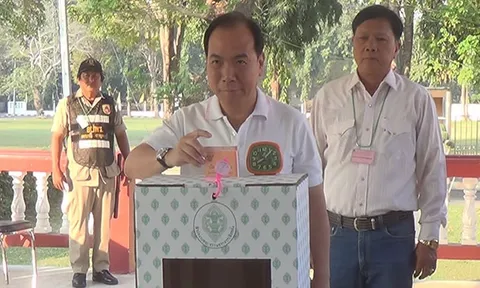 'กาญจนบุรี' เปิดหน่วย ลต.ครบ ทหารต่อคิวใช้สิทธิ์พรึบ