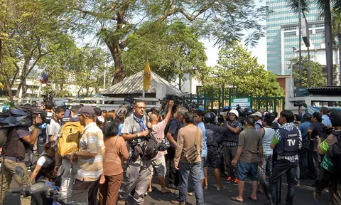 ลำดับเหตุการณ์'กปปส.-ผู้สนับสนุนเลือกตั้ง'เขตดินแดง ปะทะกัน