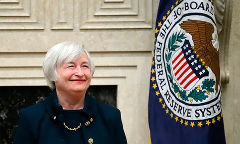 'เจเน็ต เยลเลน' สาบานตนรับตำแหน่งปธ.เฟดอย่างเป็นทางการ