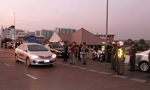 สะพานพระราม8เปิดแล้ว แต่ยังผ่านแยกจปร.ไม่ได้