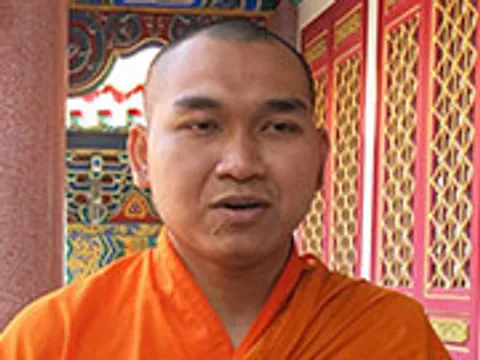 ไหว้พระไหว้เจ้า ดับร้อนการเมือง