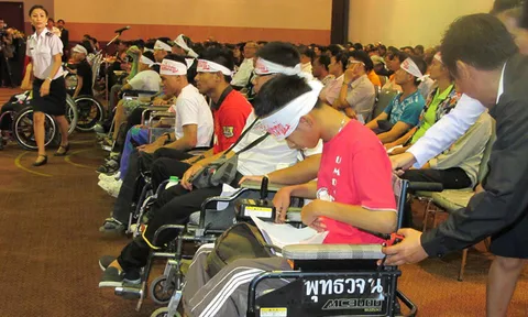 คนพิการเตรียมบุก ก.คมนาคมร้องขอรถเมล์เพื่อปชช.