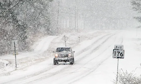 พายุหิมะถล่มตอนใต้สหรัฐฯ แรงที่สุดในรอบ 14 ปี 