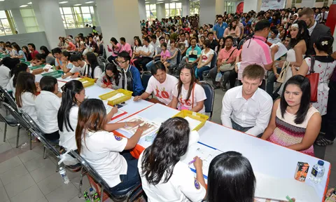 คู่รัก'วาเลนไทน์'เกี่ยวก้อยจดทะเบียน 15 เขตกทม.กว่า 2พันคู่ 