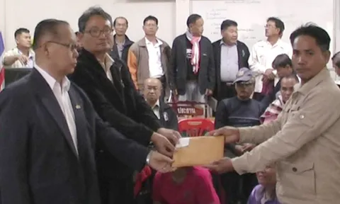 'ร้อยเอ็ด'ชาวนารวมกลุ่ม ยื่นฟ้องรัฐโกงเงินจำนำข้าว 