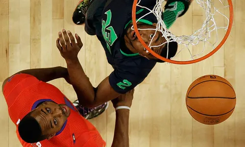 'อีสต์' โค่น 'เวสต์' 163-155 คว้าชัยออลสตาร์เอ็นบีเอ2014