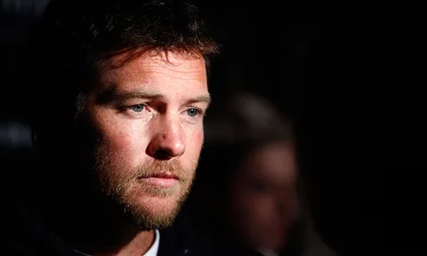 จับพระเอก 'อวตาร' ชกหน้าปาปารัซซีในนิวยอร์ก