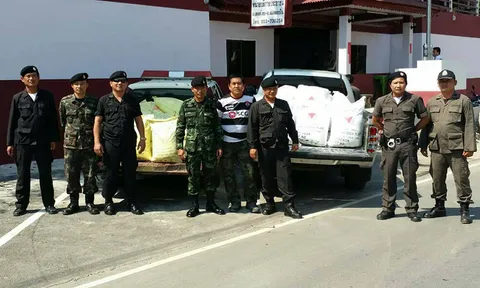 ตร.เชียงรายสกัดจับสารตั้งต้นผลิตยาบ้ากว่า1400กก.