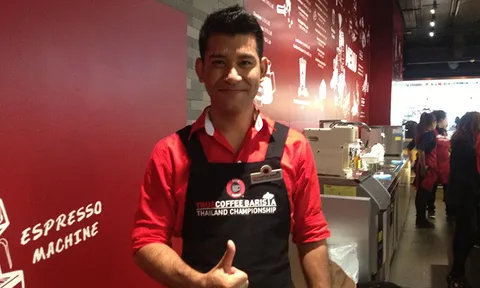 สูตร(ไม่)ลับ การชงกาแฟของ 'บาริสต้า'...'พีช ไอยธินัลธ์ พึ่งศรีเพ็ง' (ชมคลิป)