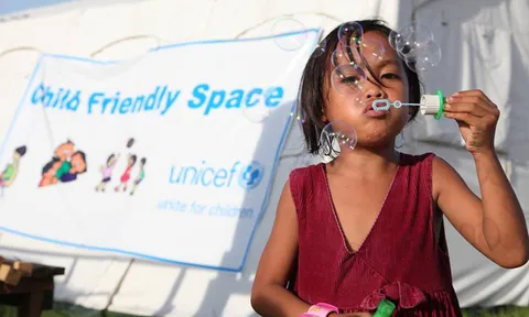 ยูนิเซฟเผย 4 เดือนช่วยเหลือเหยื่อไต้ฝุ่นไห่เยี่ยนต่อเนื่อง