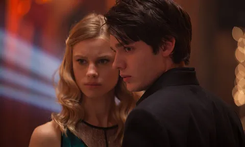 สองหล่อเสน่ห์ล้น ใน แวมไพร์ อะคาเดมี่ 