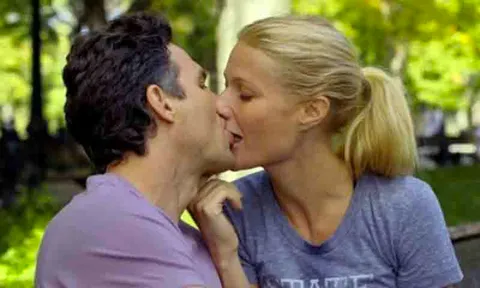 ติดเซ็กซ์ 'มาร์ค รัฟฟาโล' ซีนแซ่บกับ 'กวินเน็ธ พัลโทรว์'  